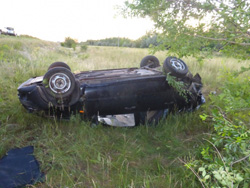Из-за неправильно выбранного скоростного режима в ДТП на 104 км автодороги М-9 "Балтия" погибла женщина, а так же пострадал 3-летний ребенок и 22-летний водитель автомобиля.
